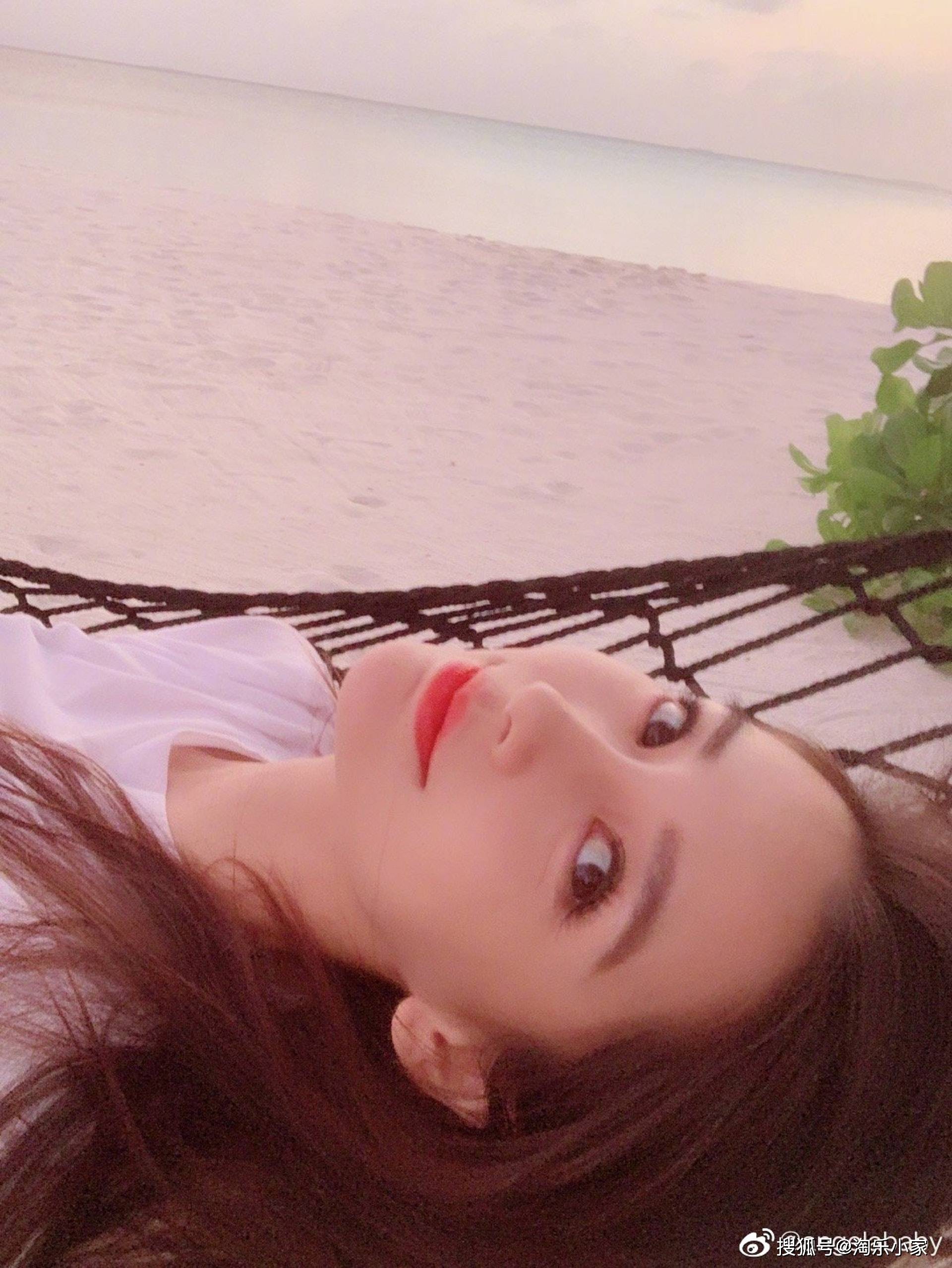 angelababy晒马尔代夫自拍照超养眼连发6个彩蛋惊艳众人
