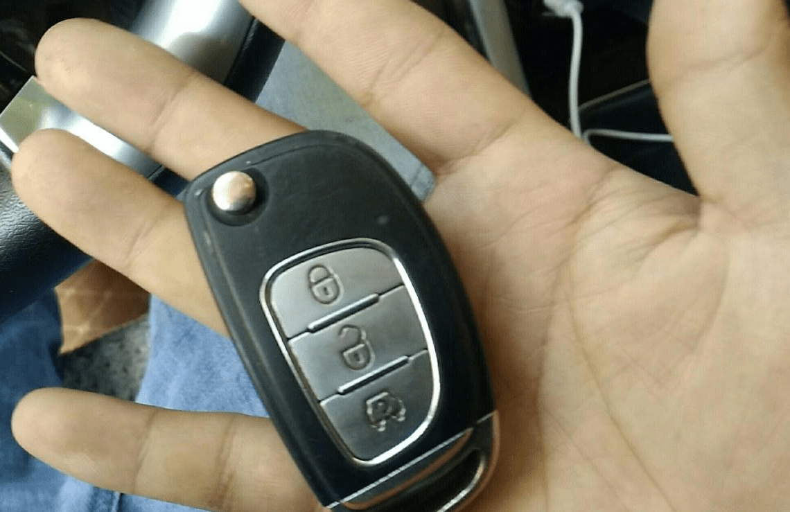同款车钥匙可以打开别人的车吗 9f83c2e71d8f4a709bcfcf2e125fb1bd.png
