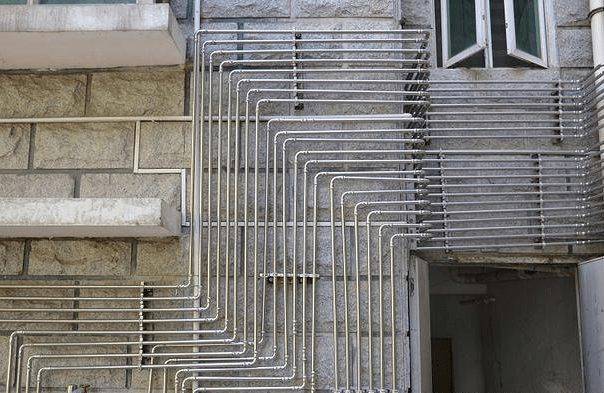 家装不锈钢水管要用多答的管子?304和316选哪个?