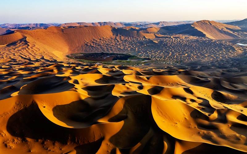 又到了去沙漠旅行的季节,欣赏一组大漠风光片_新疆