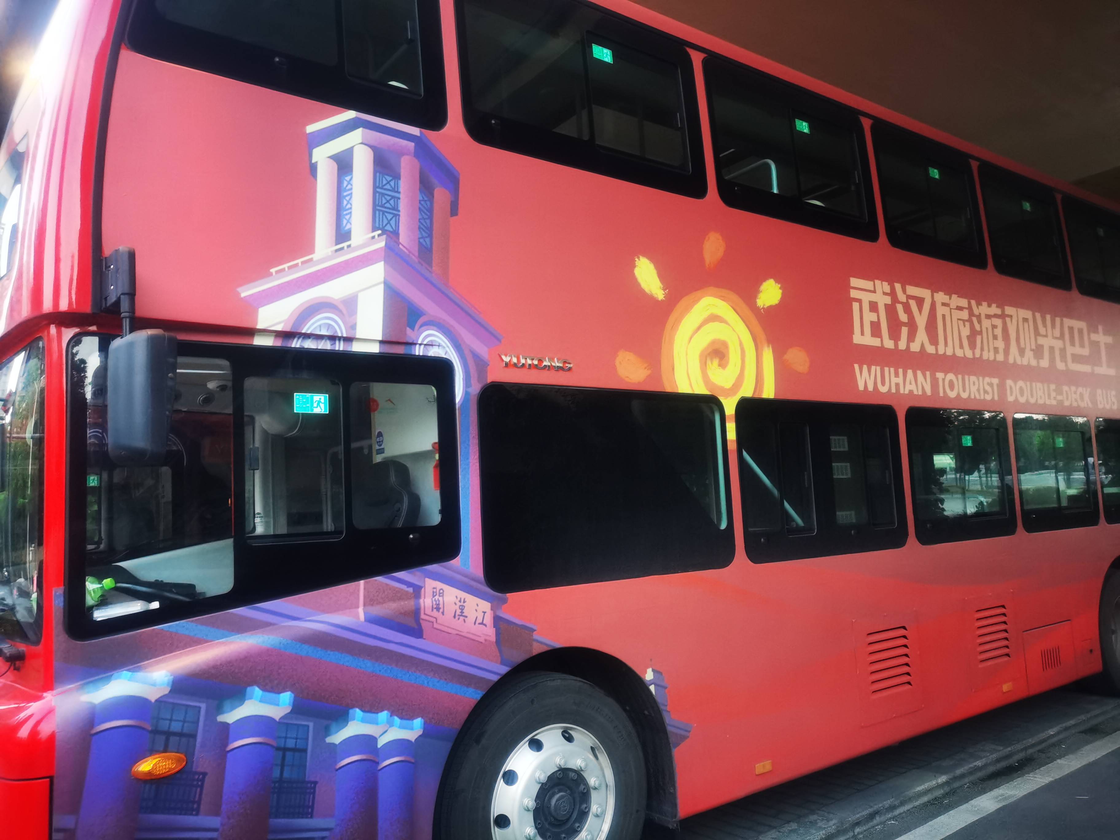 邂逅武汉旅游观光巴士高大上骑行不会错过沿途风景武汉太美