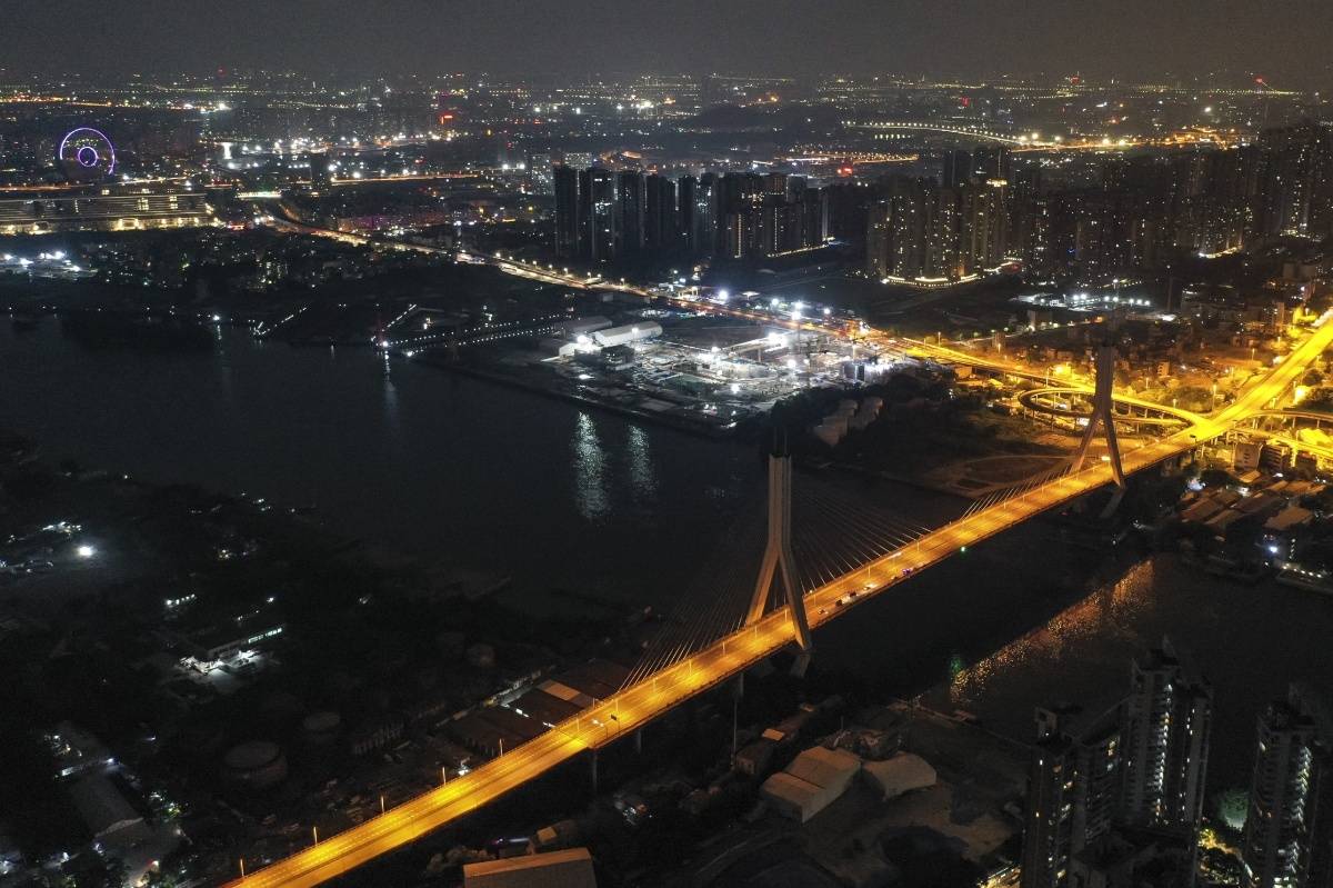 抗击新冠肺炎 广州荔湾区芳村片区实施交通管控