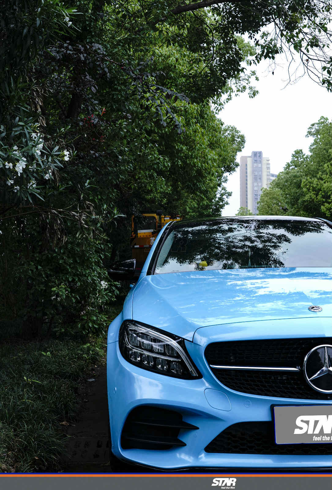 奔驰c260l改色珠光天空蓝也太好看了叭