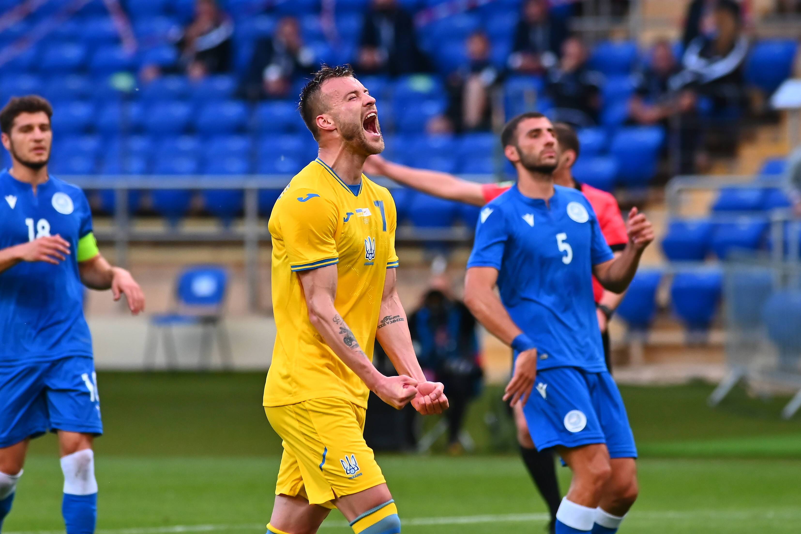 高清图:2021国际足球友谊赛 乌克兰4-0塞浦路斯