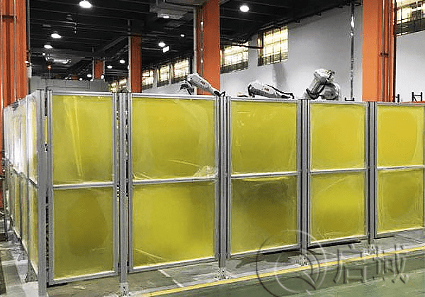 铝型材激光防护房可根据客户需要定制各种样式,激光挡板可以根据