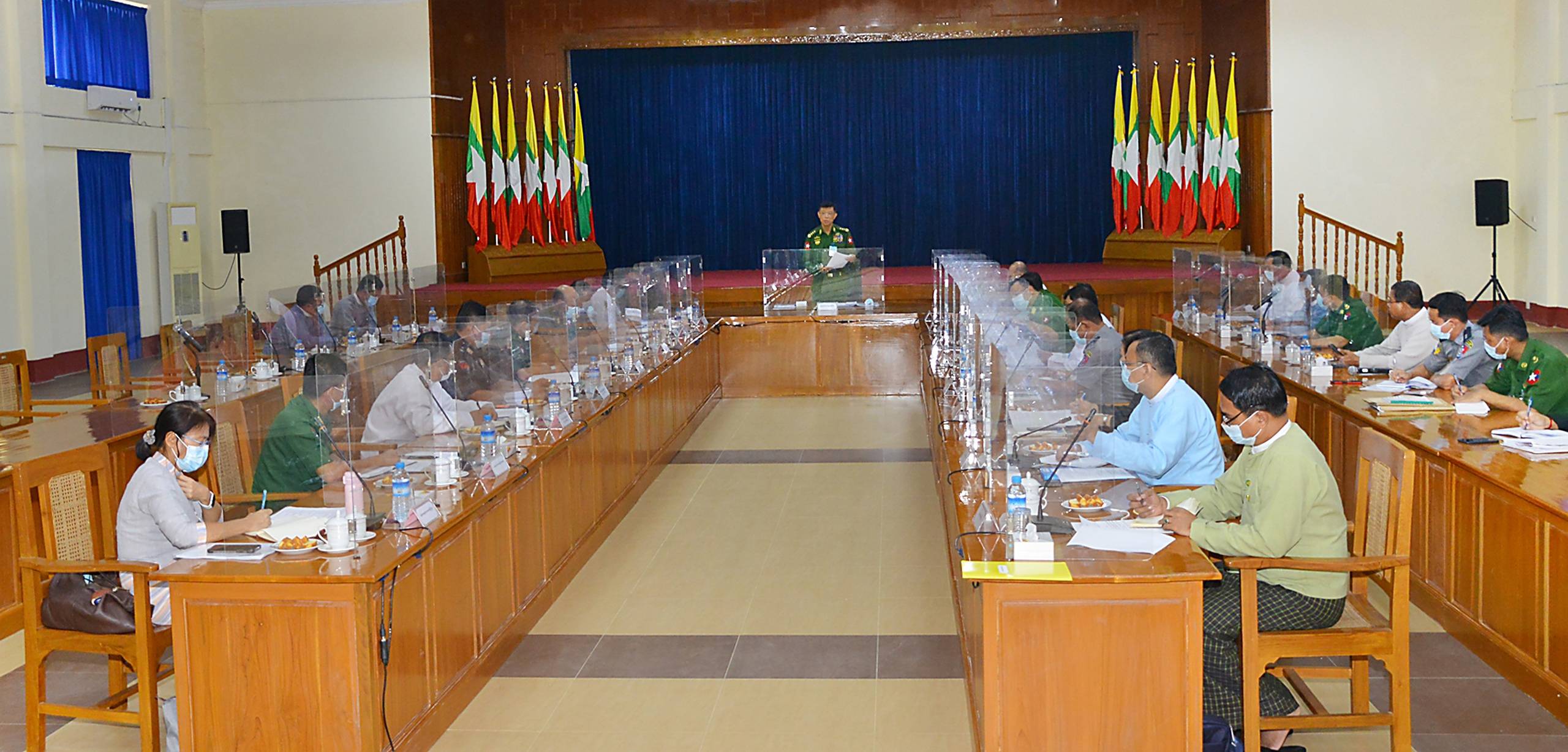 原创缅甸国防部部长召开防止未成年人服役委员会会议