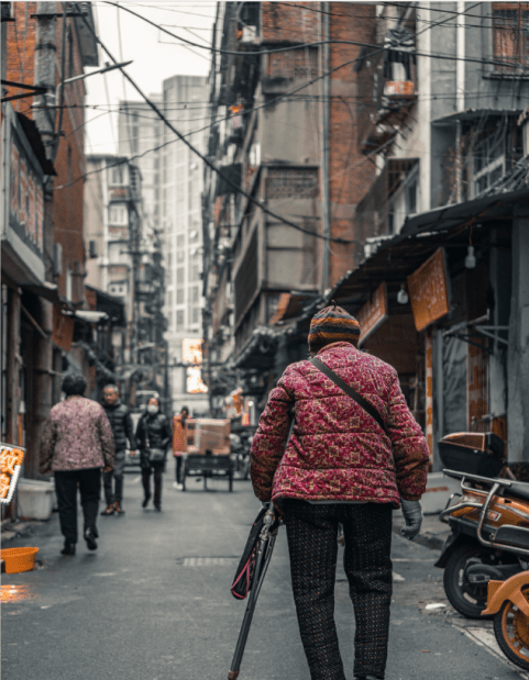 趣看南昌的城市街道,老城区的热闹,新城区的繁华_生活