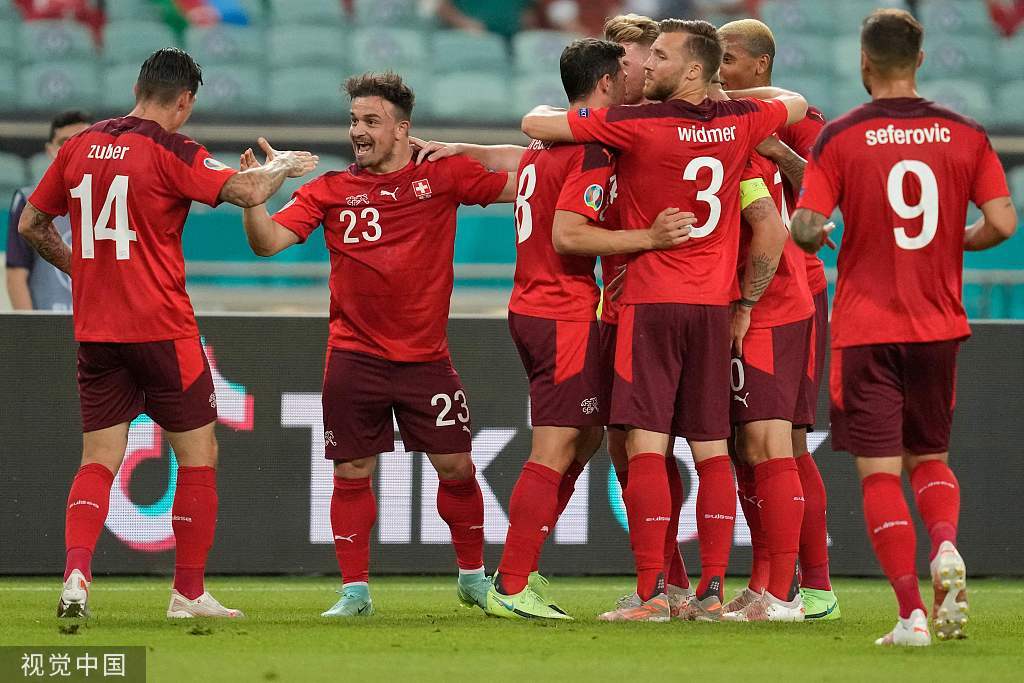欧洲杯-塞费罗维奇低射沙奇里世界波 瑞士半场2-0土耳其_索默守