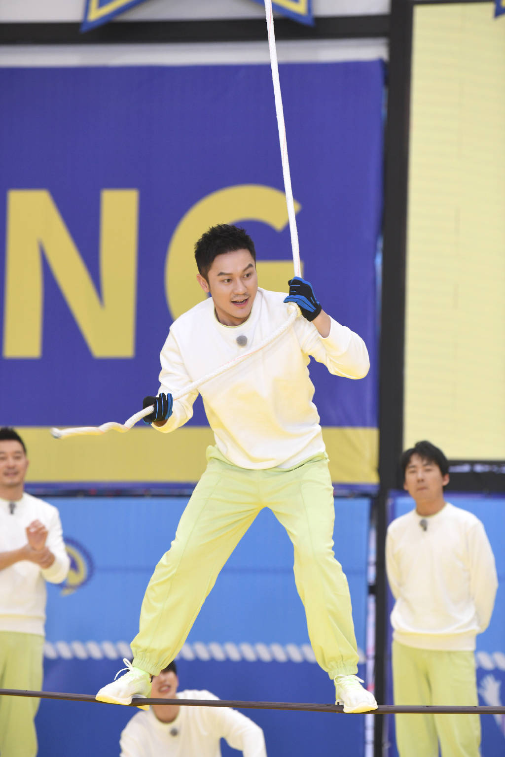 《奔跑吧9》解锁跑男团口袋的秘密!"大黑牛"李晨再现神级能力