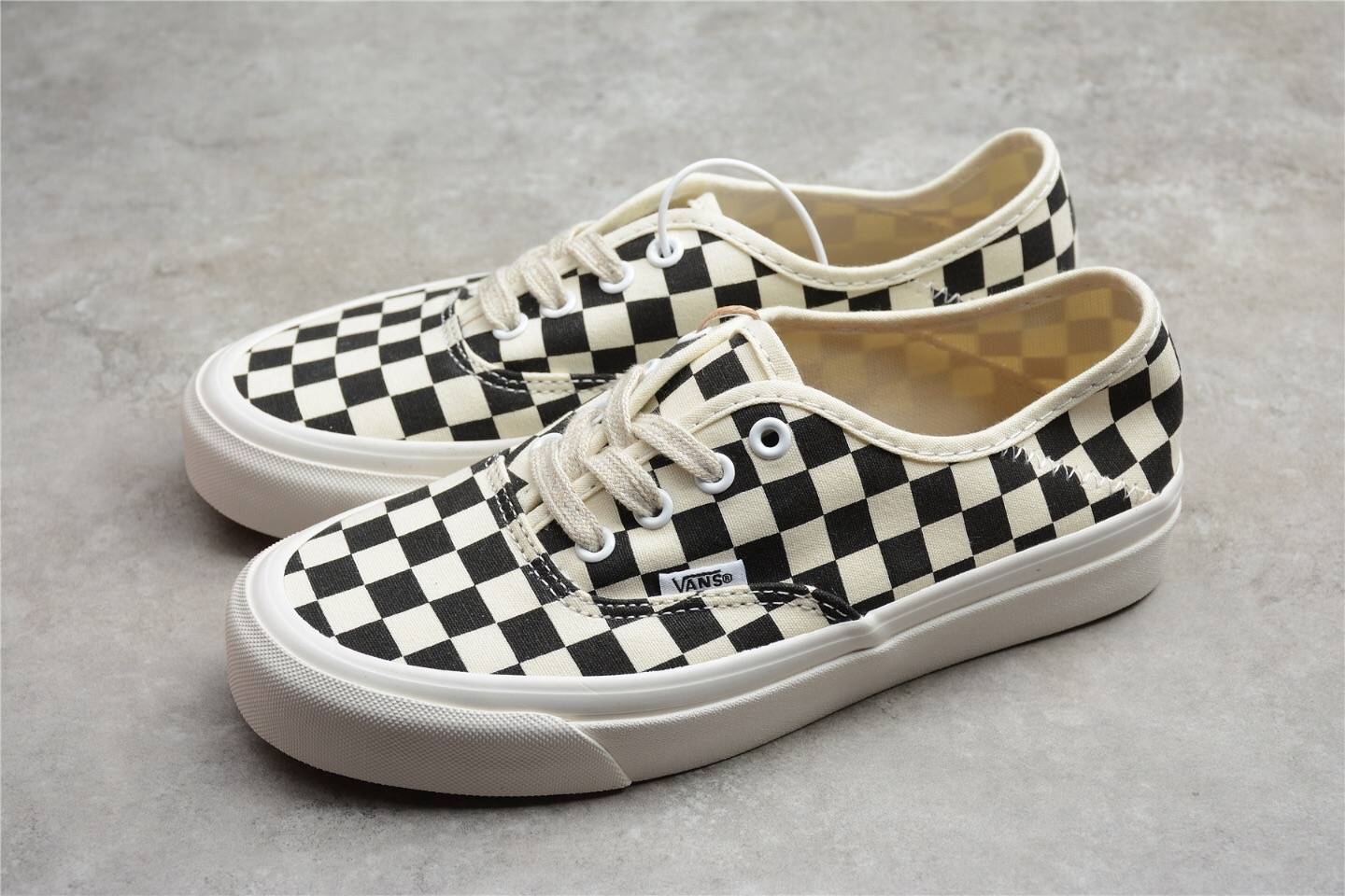 万斯安娜海姆 vans authentic eco theory 生态环保黑白棋盘格帆布鞋