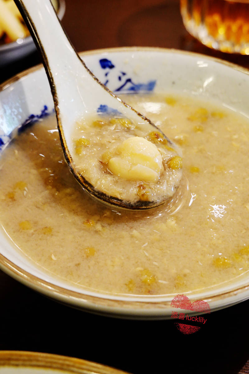 在杭州吃江南第一早茶，游埠小馆里解锁葱油饼裹油条的新吃法