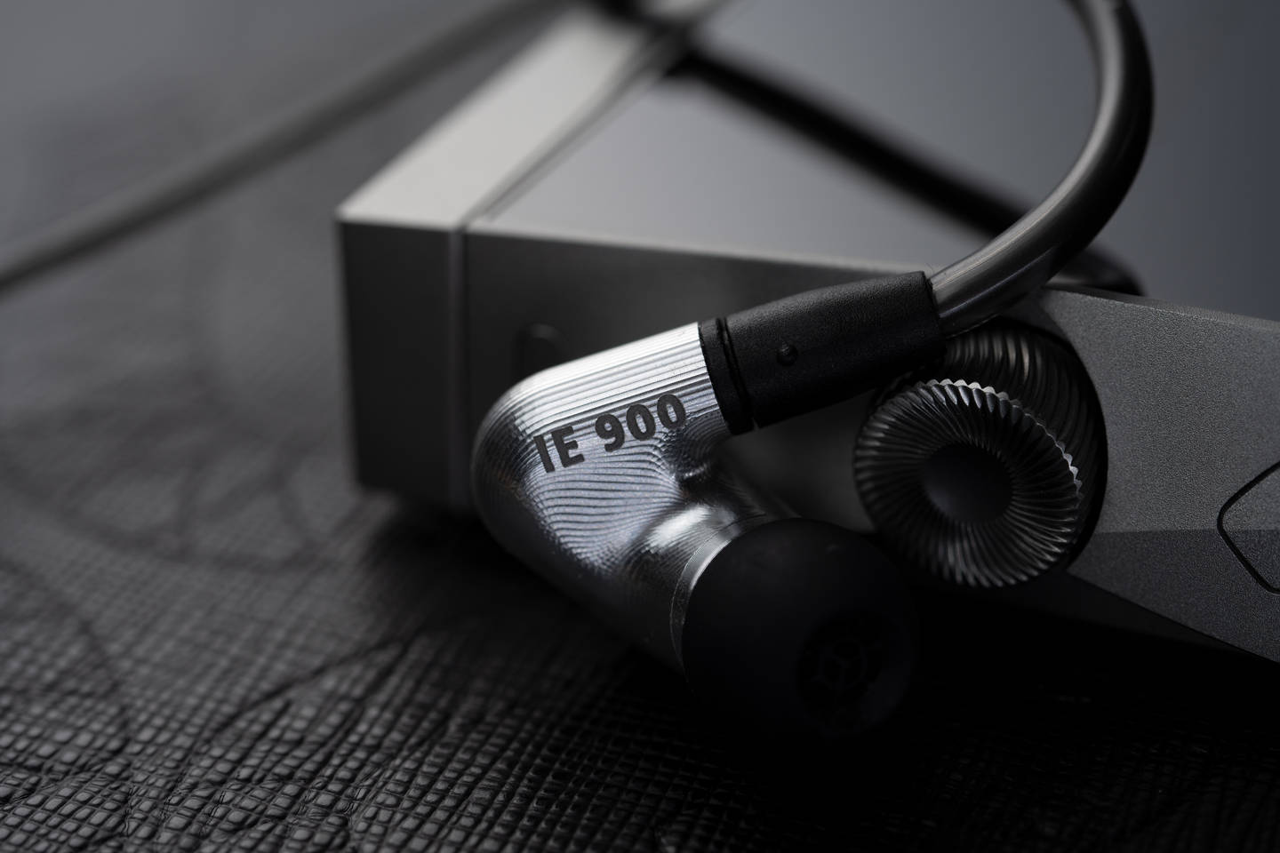 孤高的执着森海塞尔ie900hifi旗舰入耳耳机评测