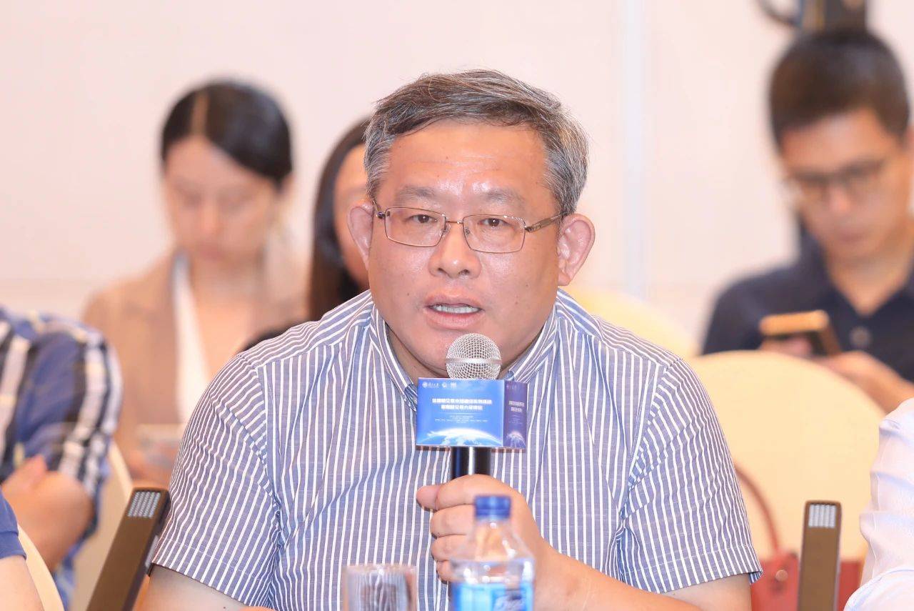 全国碳交易圆桌会议和碳管理体系研讨会成功举办