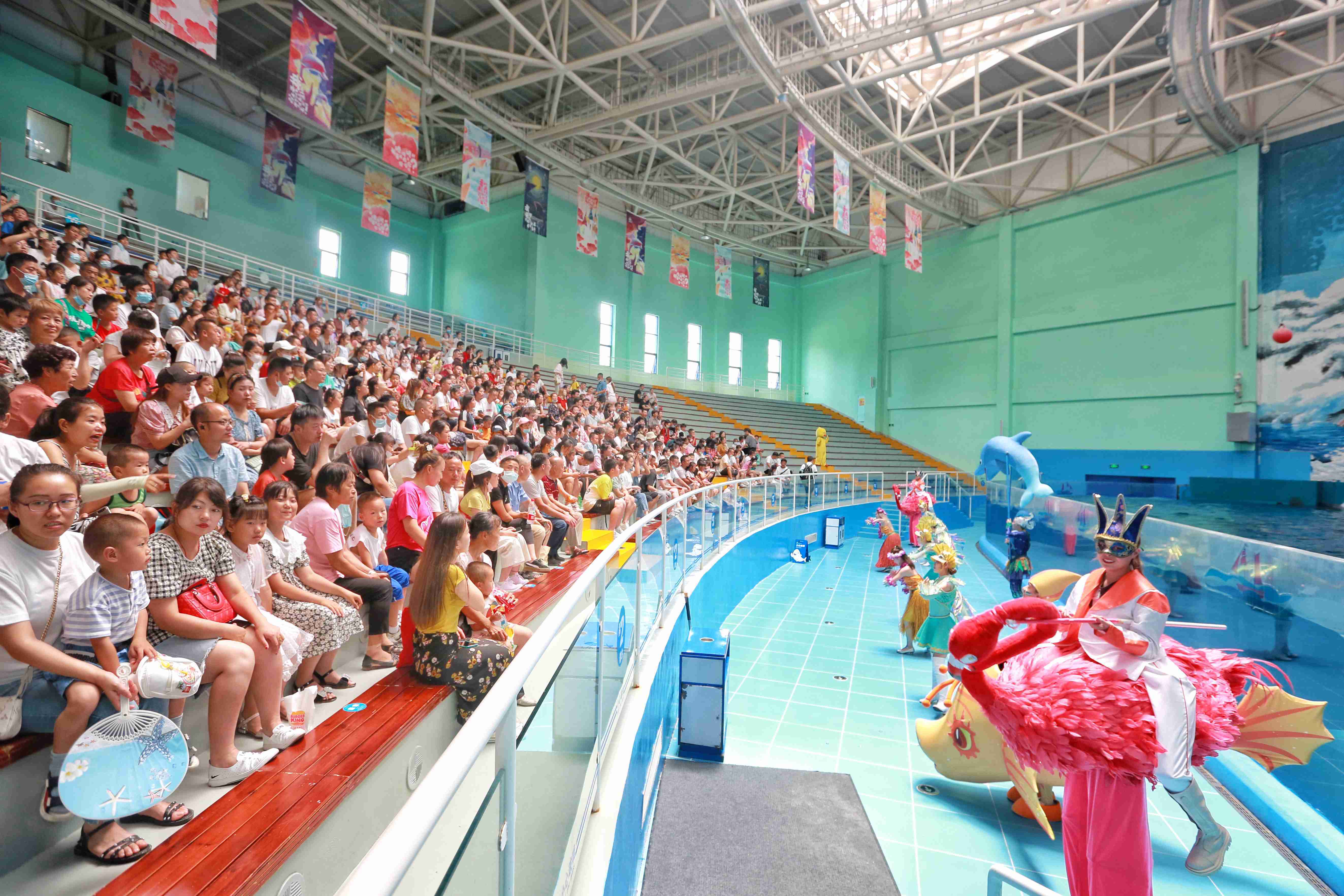 曲江海洋极地公园梦幻海洋嘉年华开启暑期神兽全新玩法