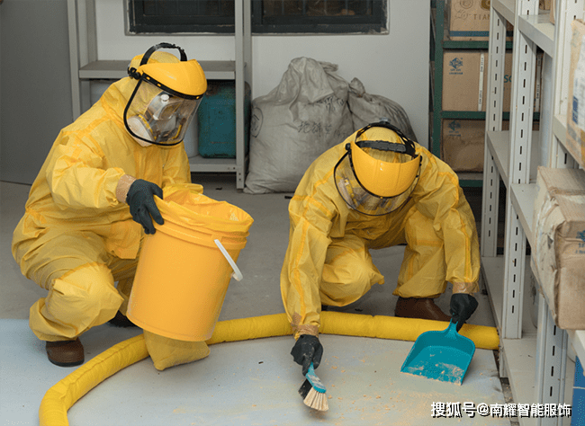 照常进行|风冷马甲，让危废处理工作不再闷热