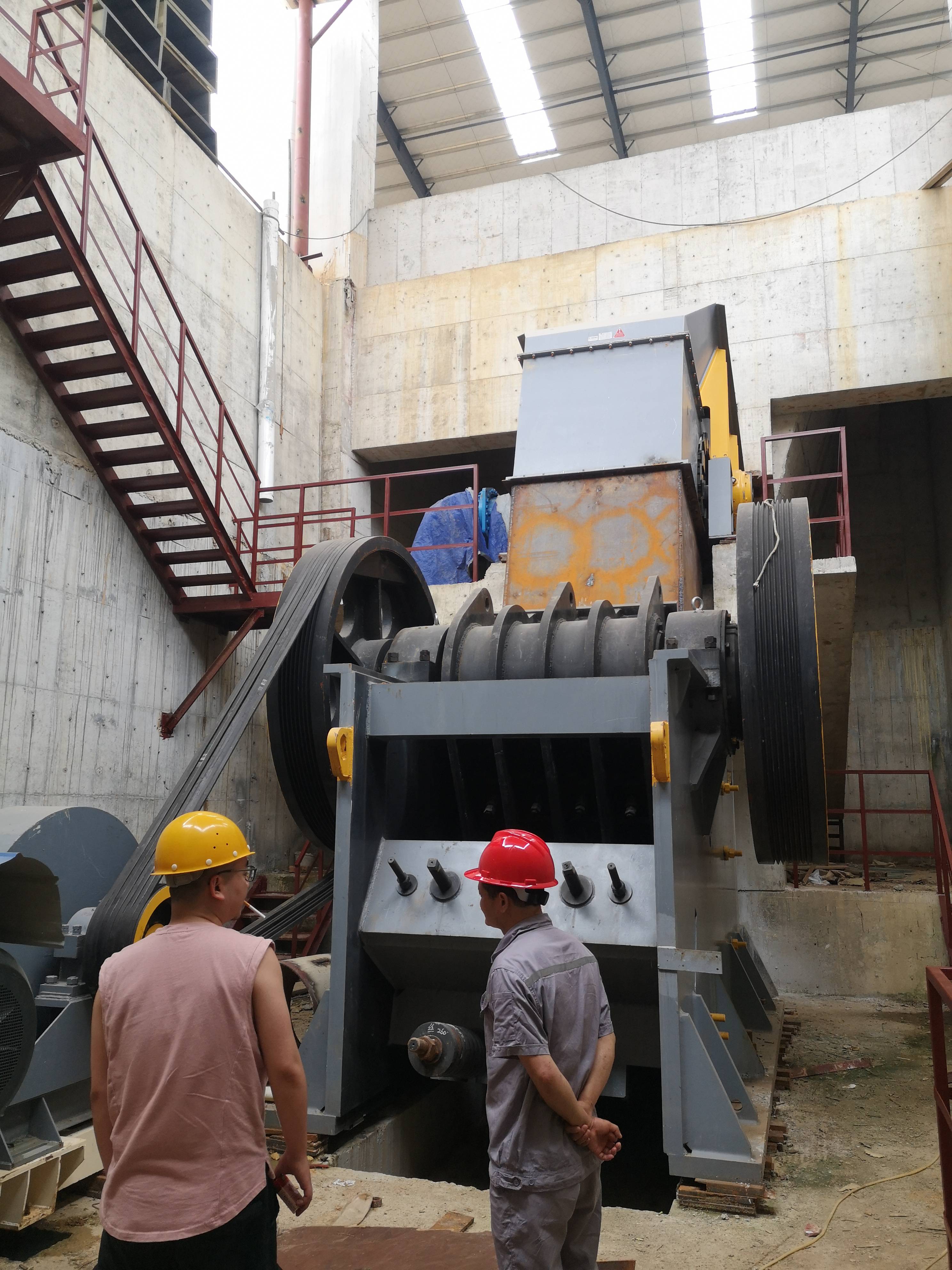 四川新川颚式破碎机工地大将军