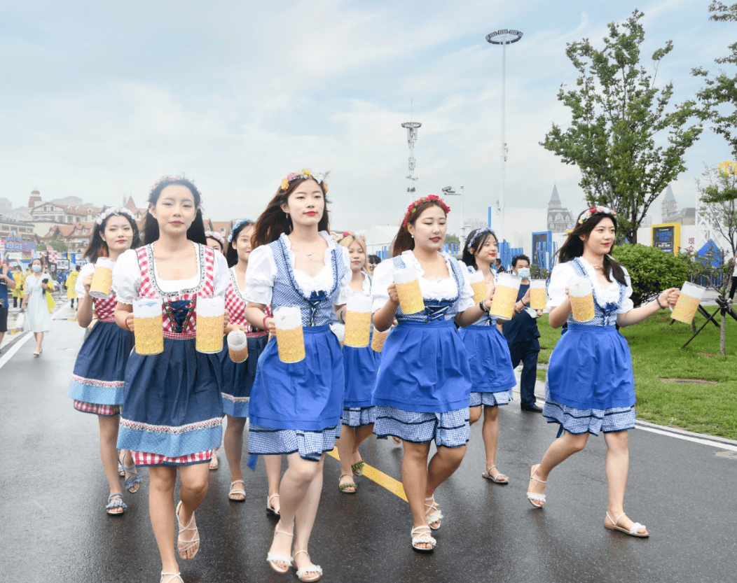 凉爽夏日2021青岛国际啤酒节让我们哈起来