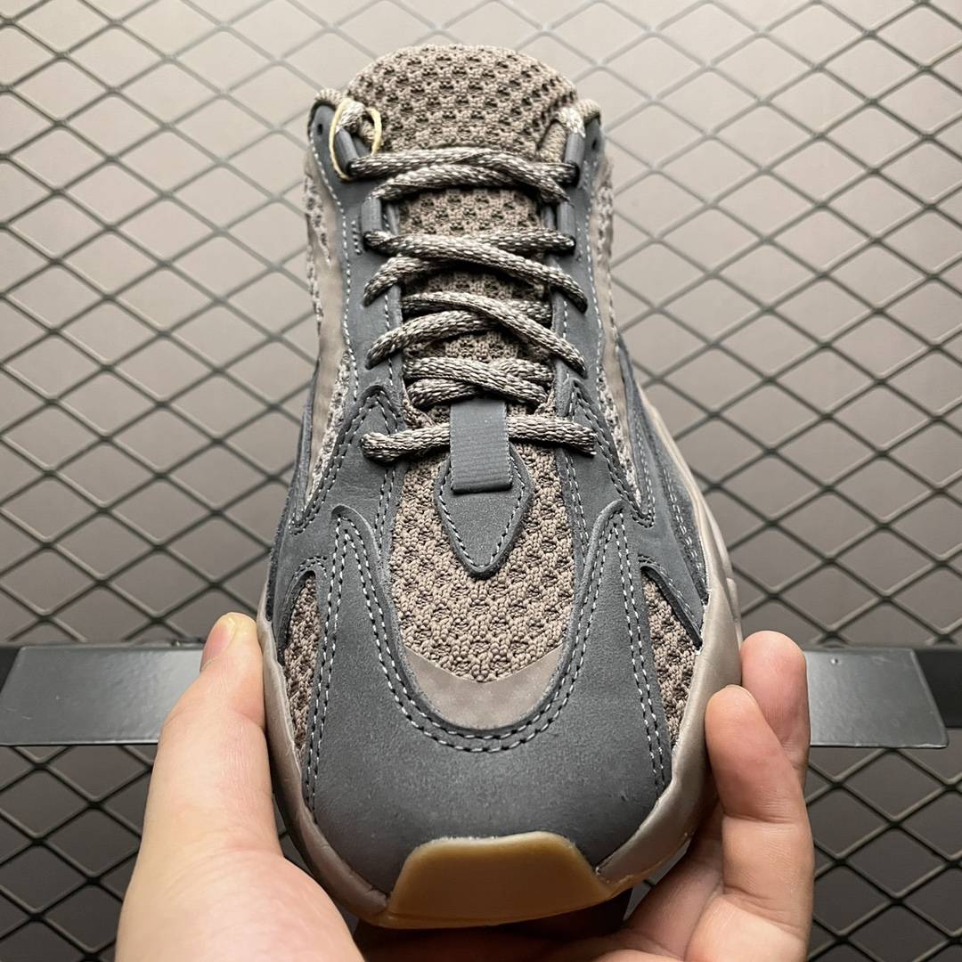 Boost|侃爷Kanye West x Adidas Yeezy Boost 700 V2椰子增高休闲运动慢跑鞋GZ0724?