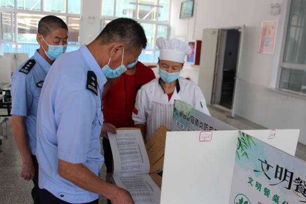 进行|乌苏市公安局食药环犯罪侦查大队开展幼儿园食堂专项执法检查