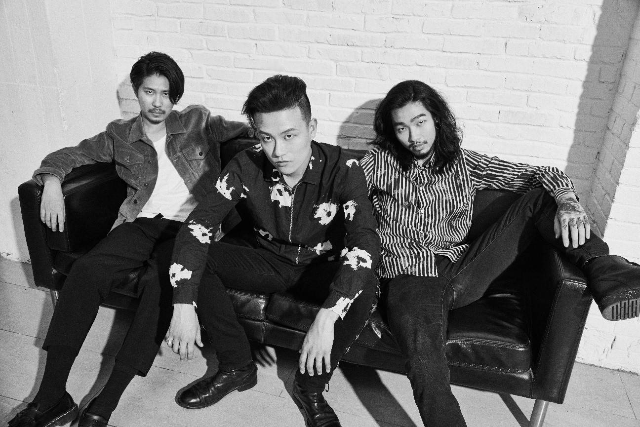 软酸汁签约摩登天空酸性摇滚炸弹在你耳边引爆