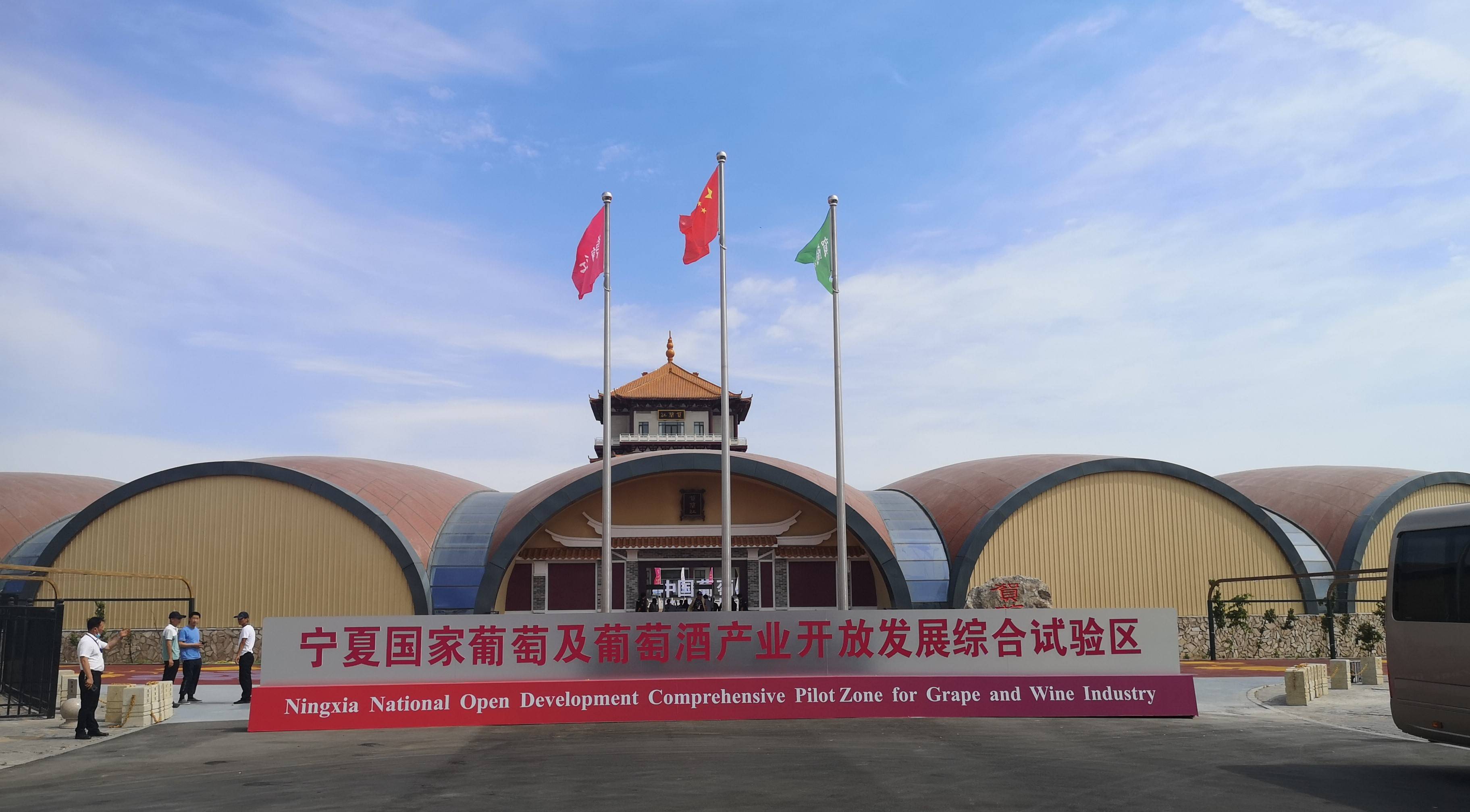 卫视|夏日骄阳似火,不如,喝点小酒听听歌?