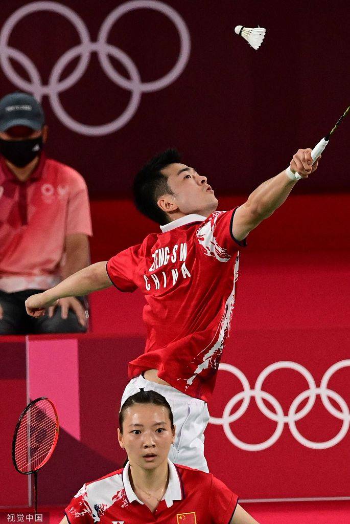 高清:郑思维黄雅琼2-0进决赛 国羽包揽混双冠亚军