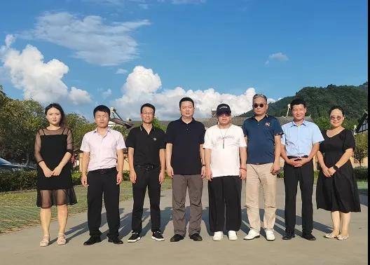 唯美家乡科技发展有限公司赴陕南石泉县考察对接旅游、订单农业项目