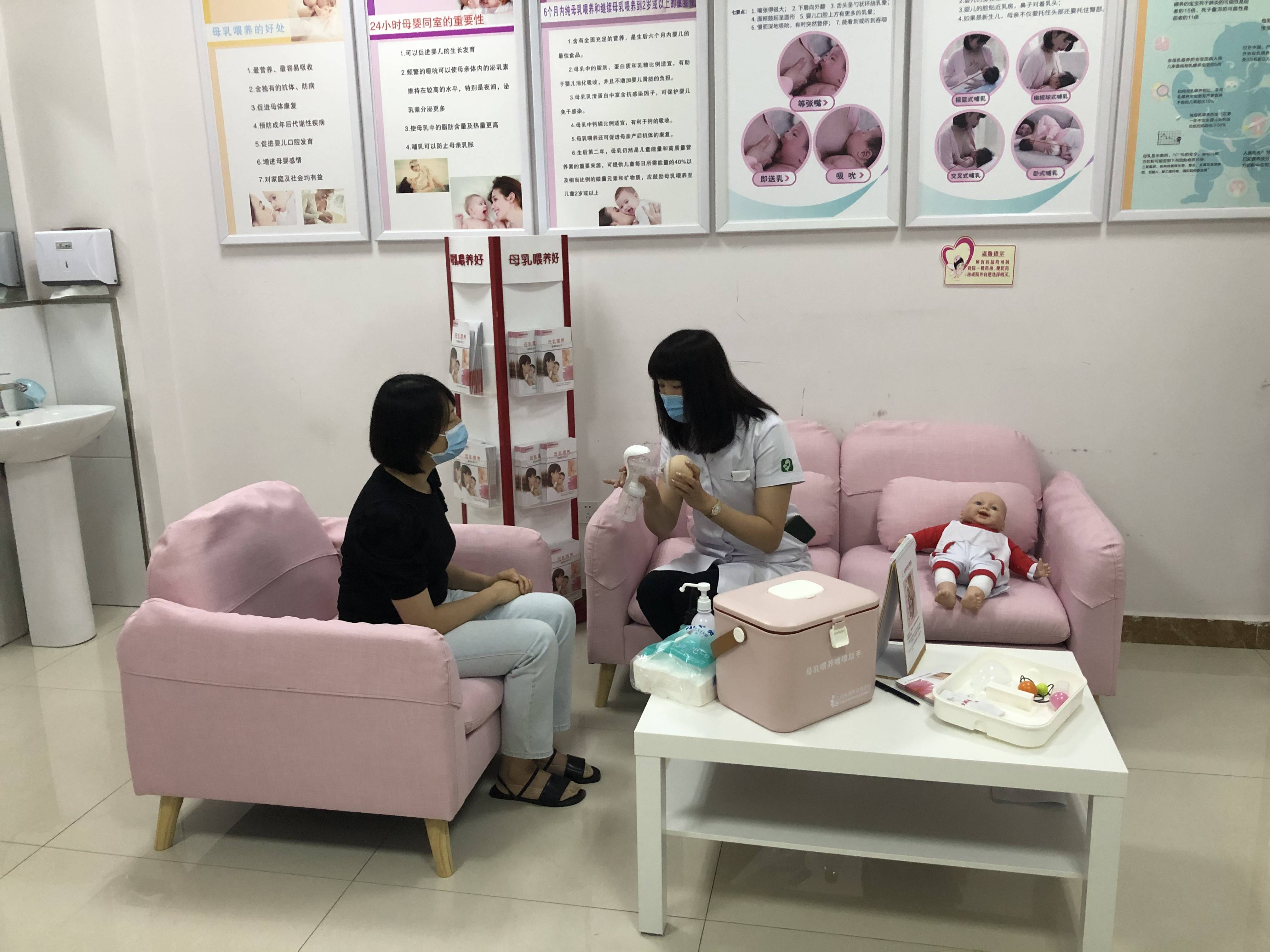 项目累计在全国31个省,市,自治区共56家医院建立了62间母乳喂养咨询室