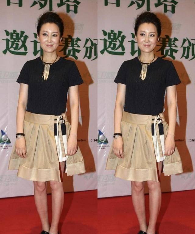 短裙|孙楠的现任妻子真会省布料,穿短裙还“缺一块”,别说还挺时尚的