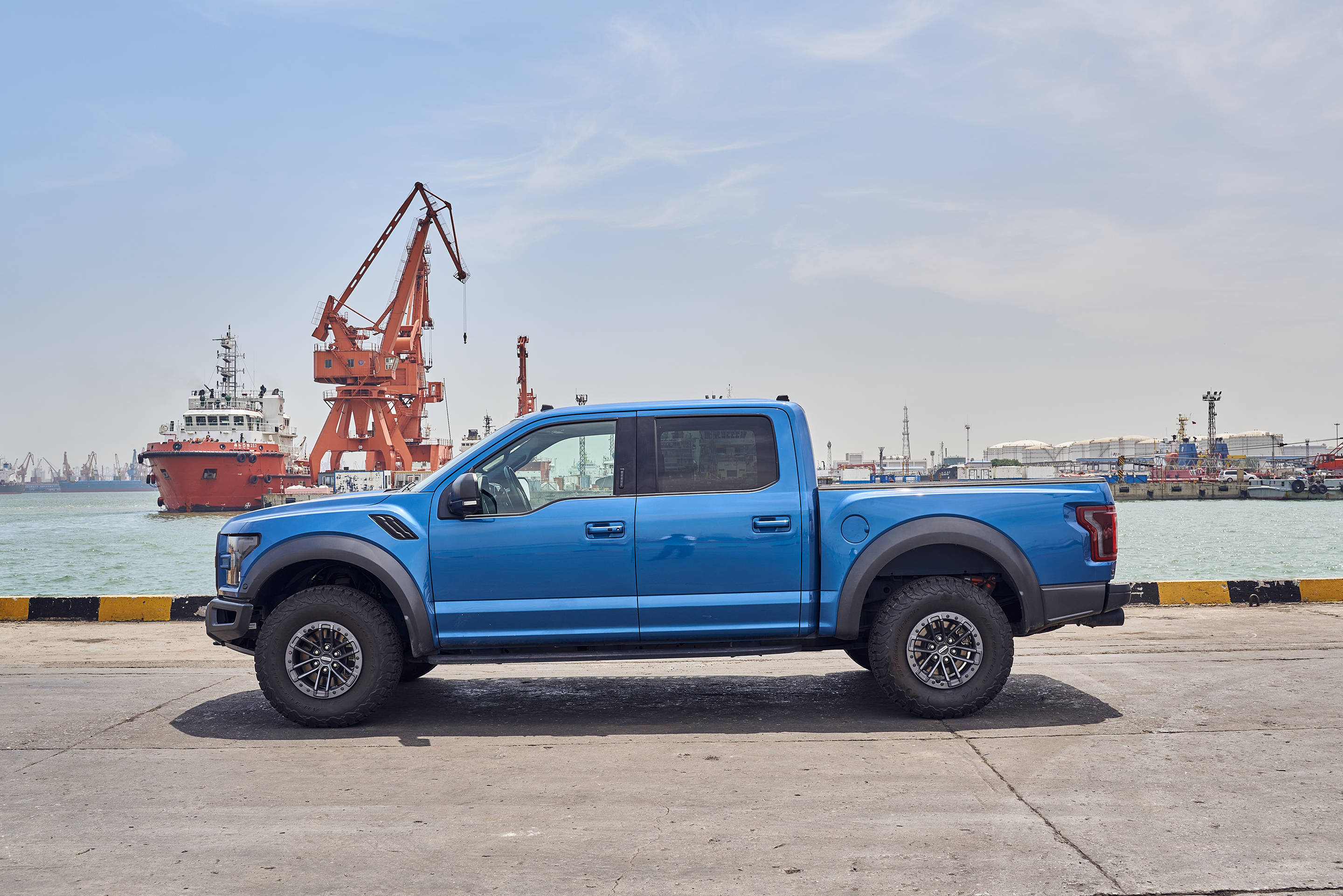 开福特f150猛禽天津摇滚狂欢滨海码头游览