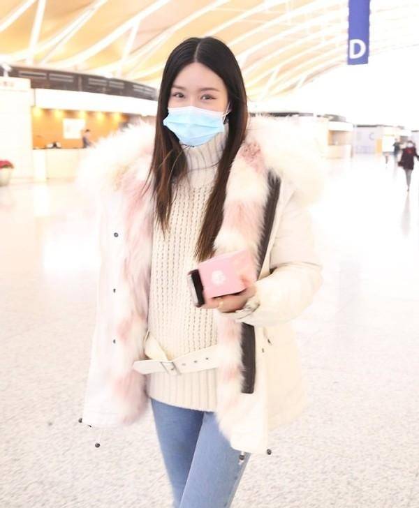 毛衣|文咏珊虽然刚30出头,但气质一般人真比不了,白皙肤色太高级