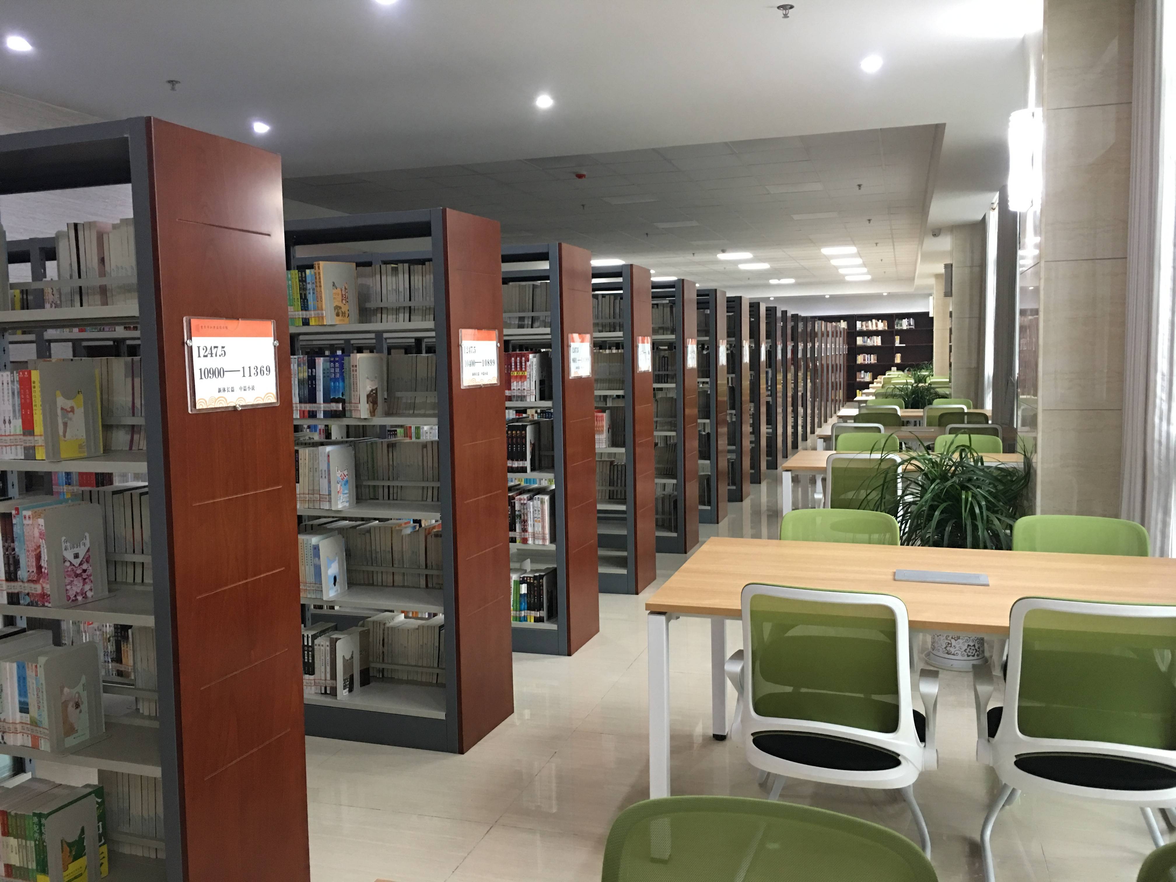 江津区图书馆在重要时间节点推出大型全民阅读推广活动,如"4.