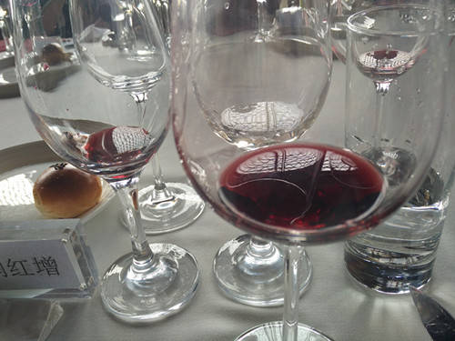 要求|安徽亳州釀酒技術-貴露霄-釀酒張奇-工藝是釀造優質葡萄酒的關鍵