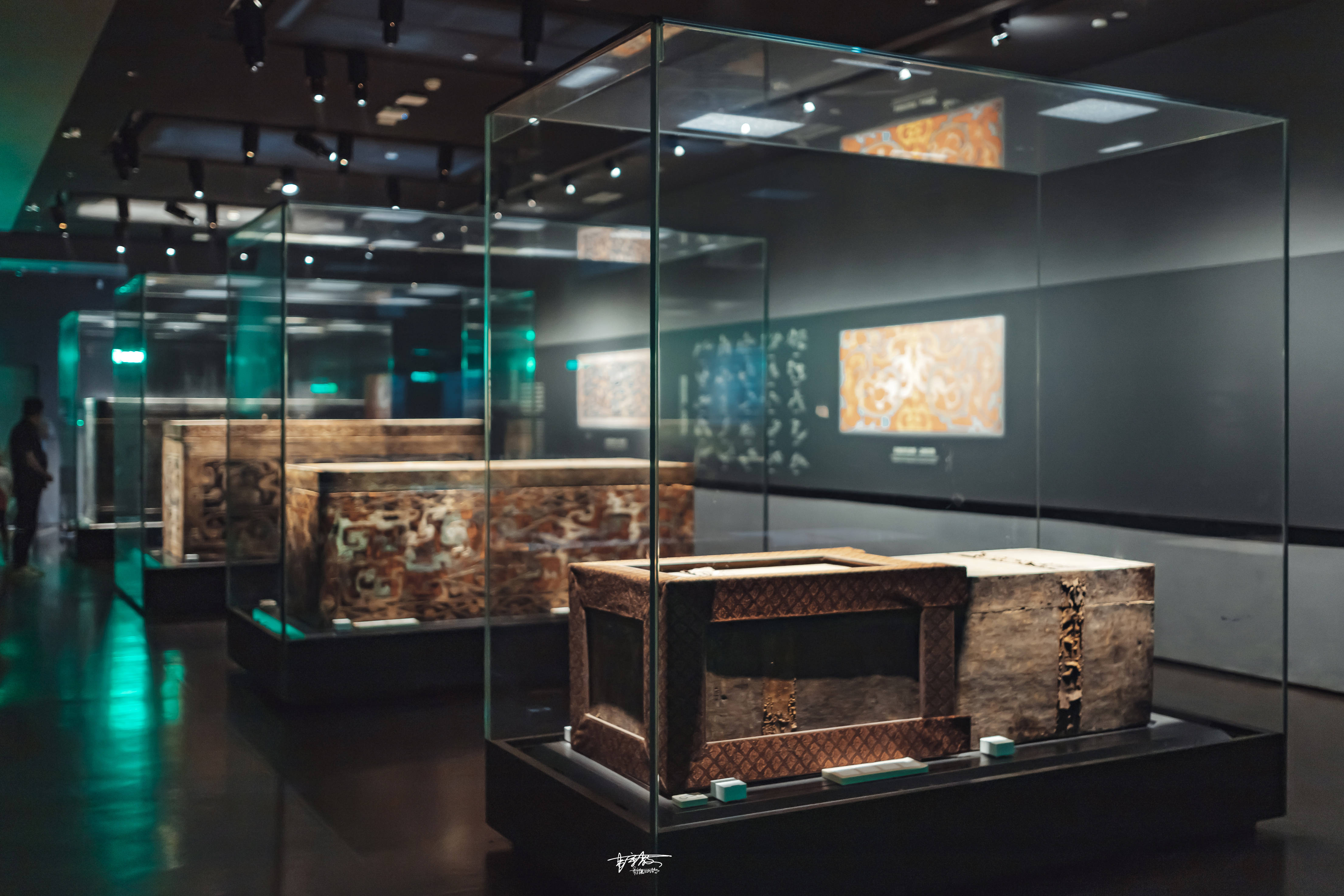 湖南最值得去的博物馆,里边吃苹果的"老太太"才是时尚界顶流_衣服