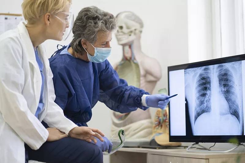 治疗|干细胞移植治疗肺纤维化的临床研究案例