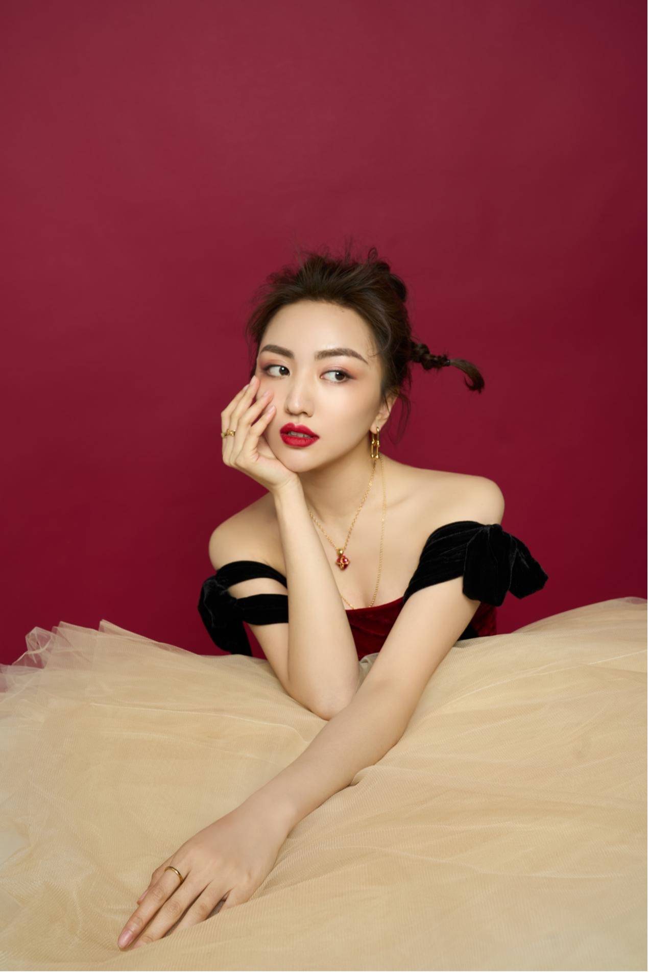 演员陈美林签约花草文化开启事业新篇章