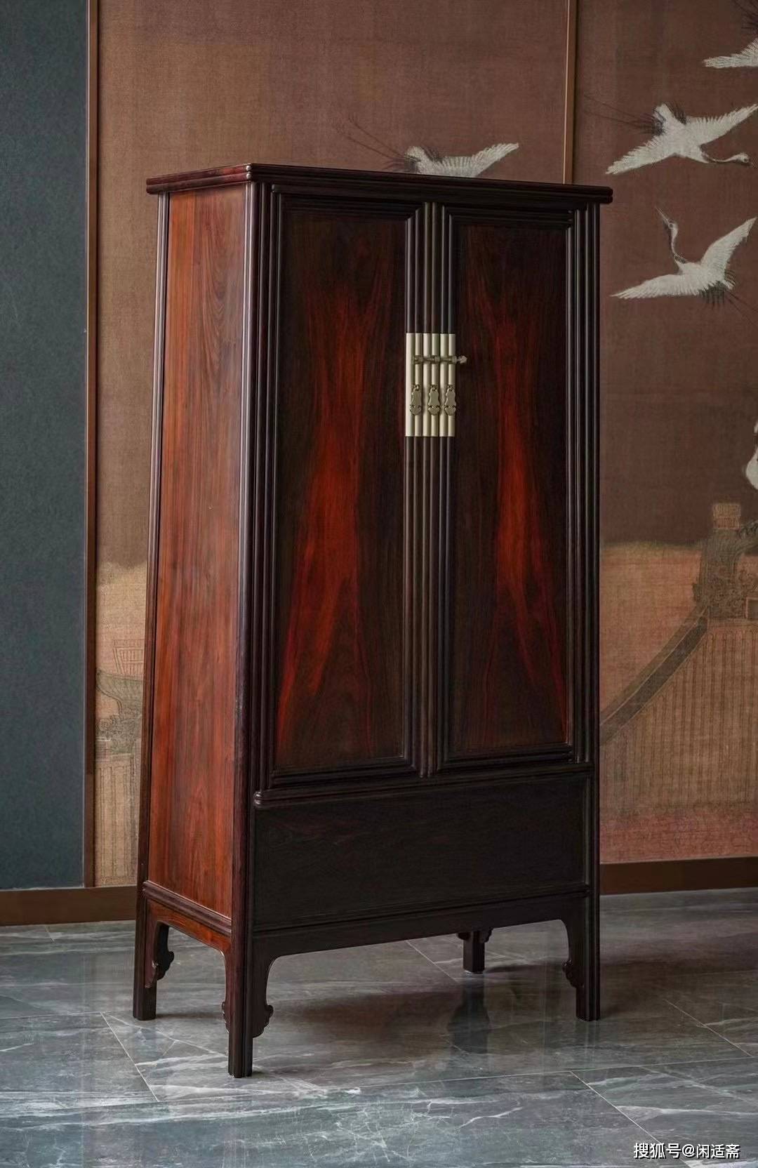 沉稳大气瓜棱腿圆角柜明式家具之风范