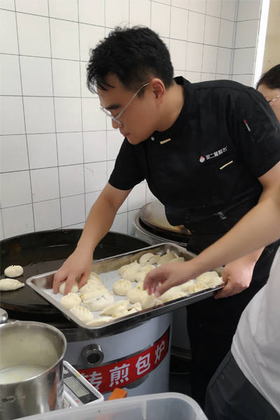 手工|粥二舅鲜肉手工煎包，常大哥尝过就想学