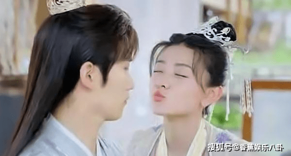 双世|8集有9个吻！《双世宠妃3》吻戏太多惹反感，真想把他们的嘴分开