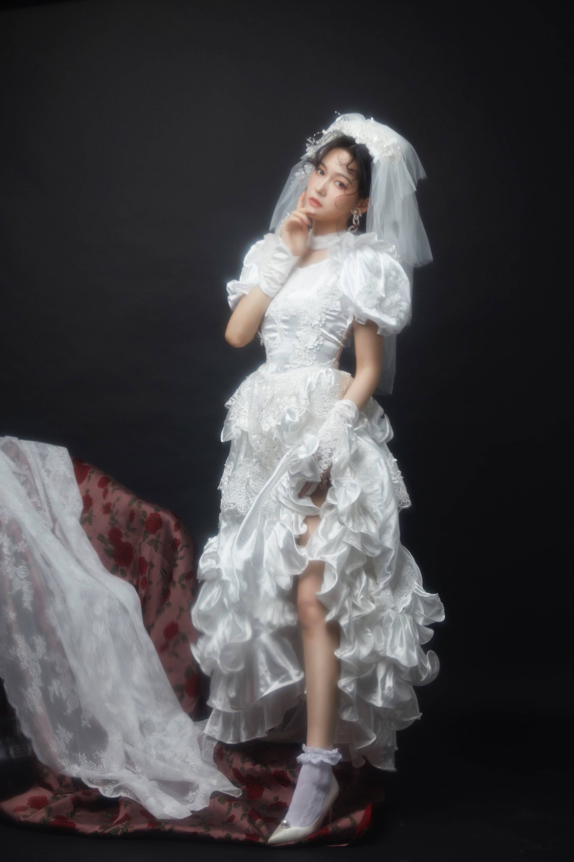 陆婷玉宫廷复古礼服秋日限定浪漫来袭