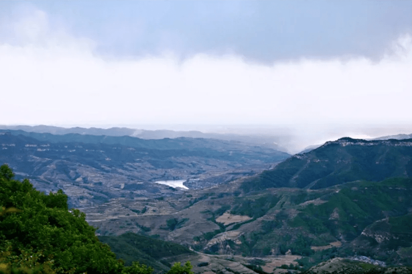 登兴县石楼山赏人间仙境