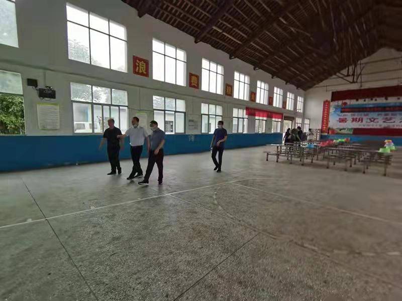 刘黎副县长带队检查澧县复兴镇中学食品安全工作