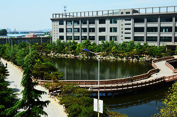 山东蓝翔技师学院办学优势