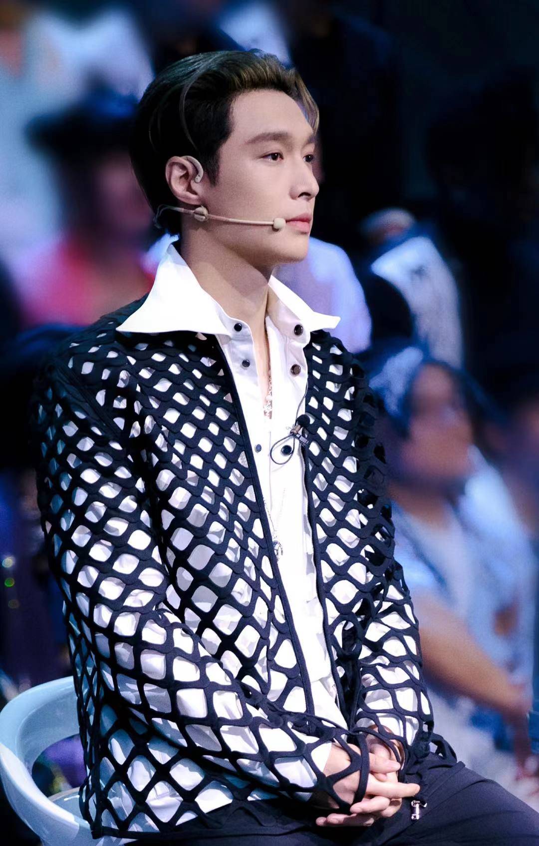 私下里|张艺兴《这就是街舞4》跨国融合战 与舞者现场表演freestyle