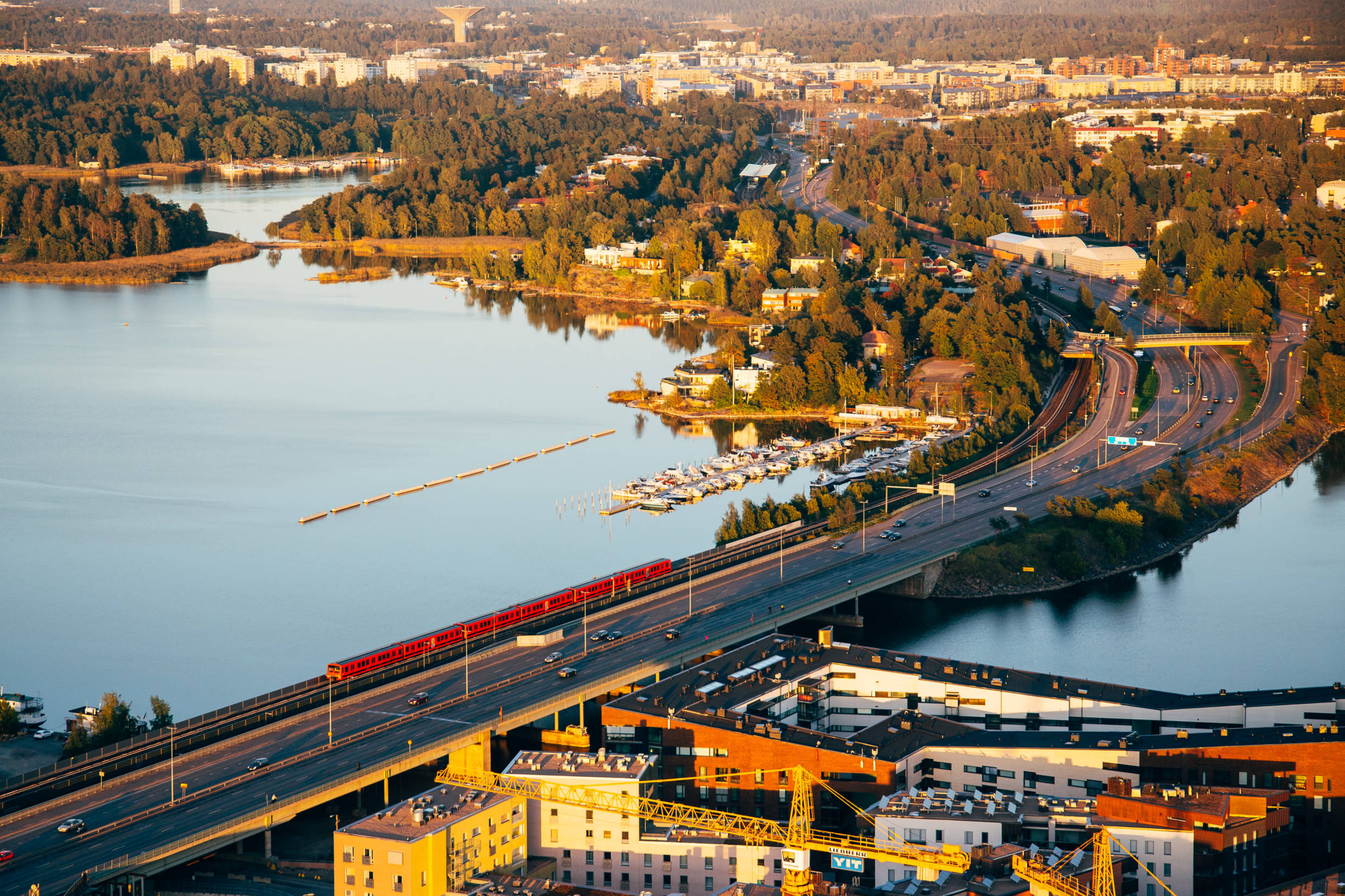 芬兰首都赫尔辛基打造碳中和智慧城市创造美好生活