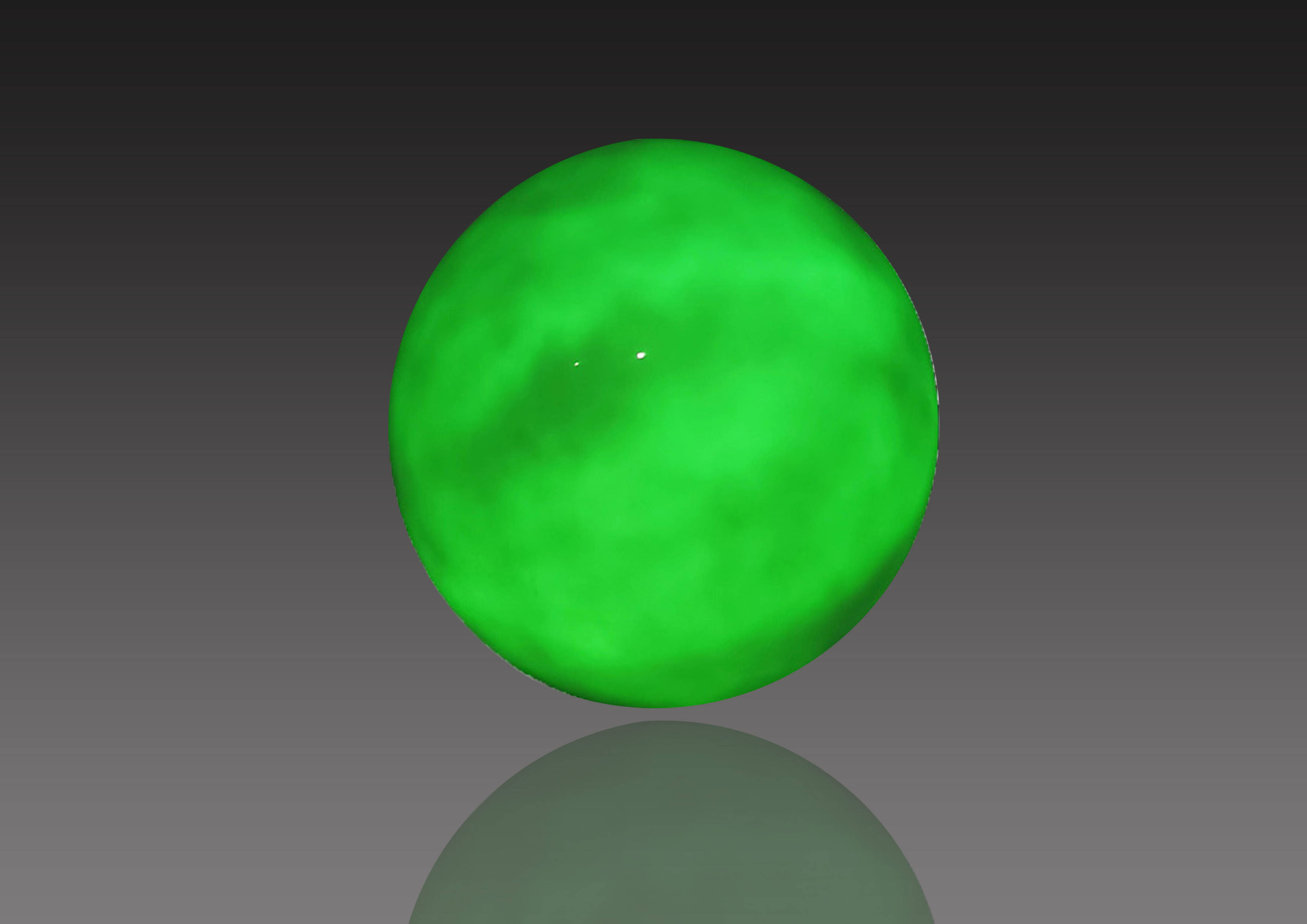 天然夜明珠与人造夜明珠是不同的,人造夜明珠是由萤石加工而成,萤石是