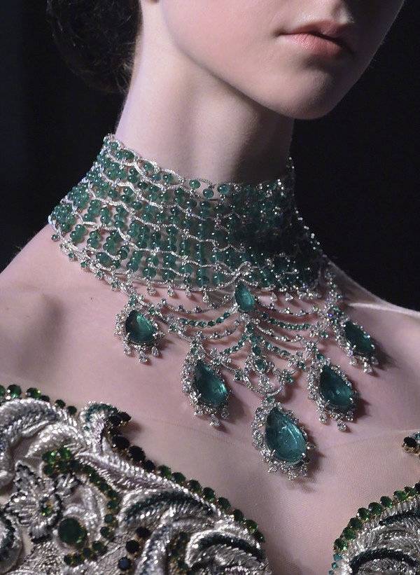 配饰 手工刺绣法式刺绣梵芮锦刺绣配饰分享