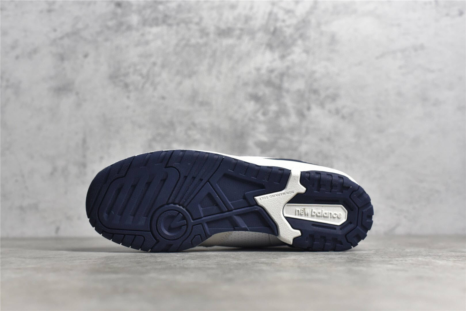 新百 New Balance NB550系列经典复古低帮休闲运动篮球板鞋