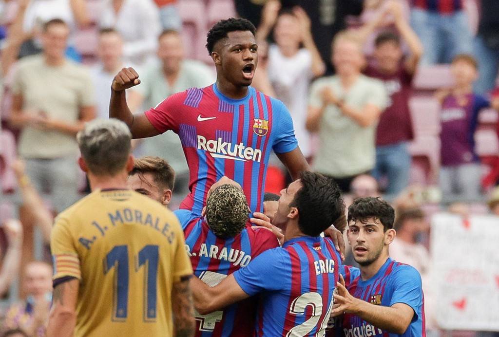 巴塞罗那新10号复出 法蒂进球助球队完胜莱万特