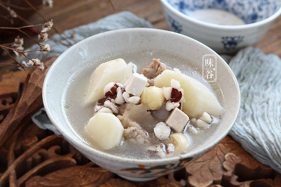 秋天多給孩子喝這湯，一周燉兩次，孩子吃飯香身體棒，不懂真虧了 熱愛美食 第1张